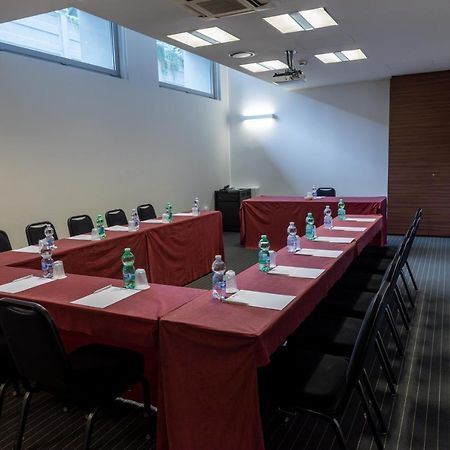 Best Western Plus Hotel Monza E Brianza Palace ชินิเซลโลบาลซาโม ภายนอก รูปภาพ