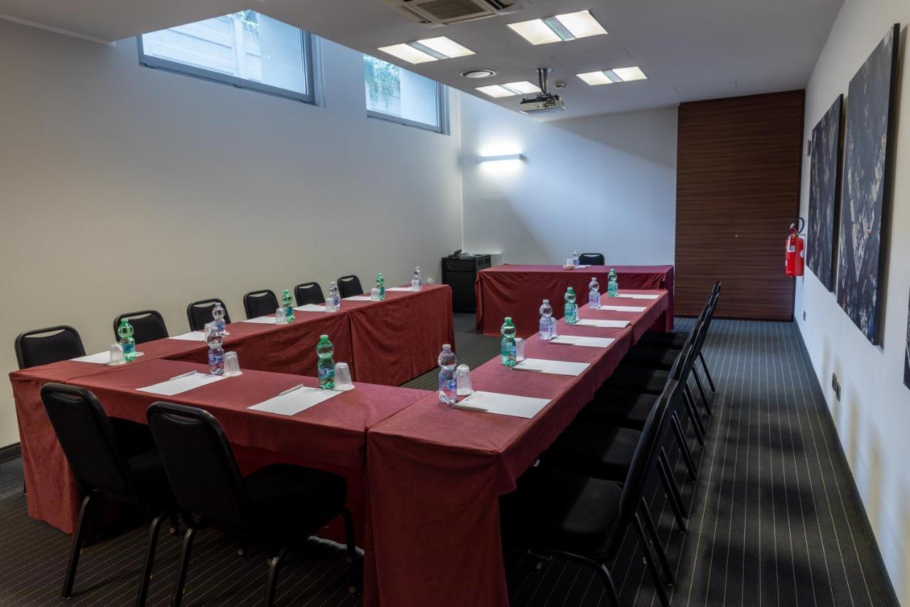 Best Western Plus Hotel Monza E Brianza Palace ชินิเซลโลบาลซาโม ภายนอก รูปภาพ