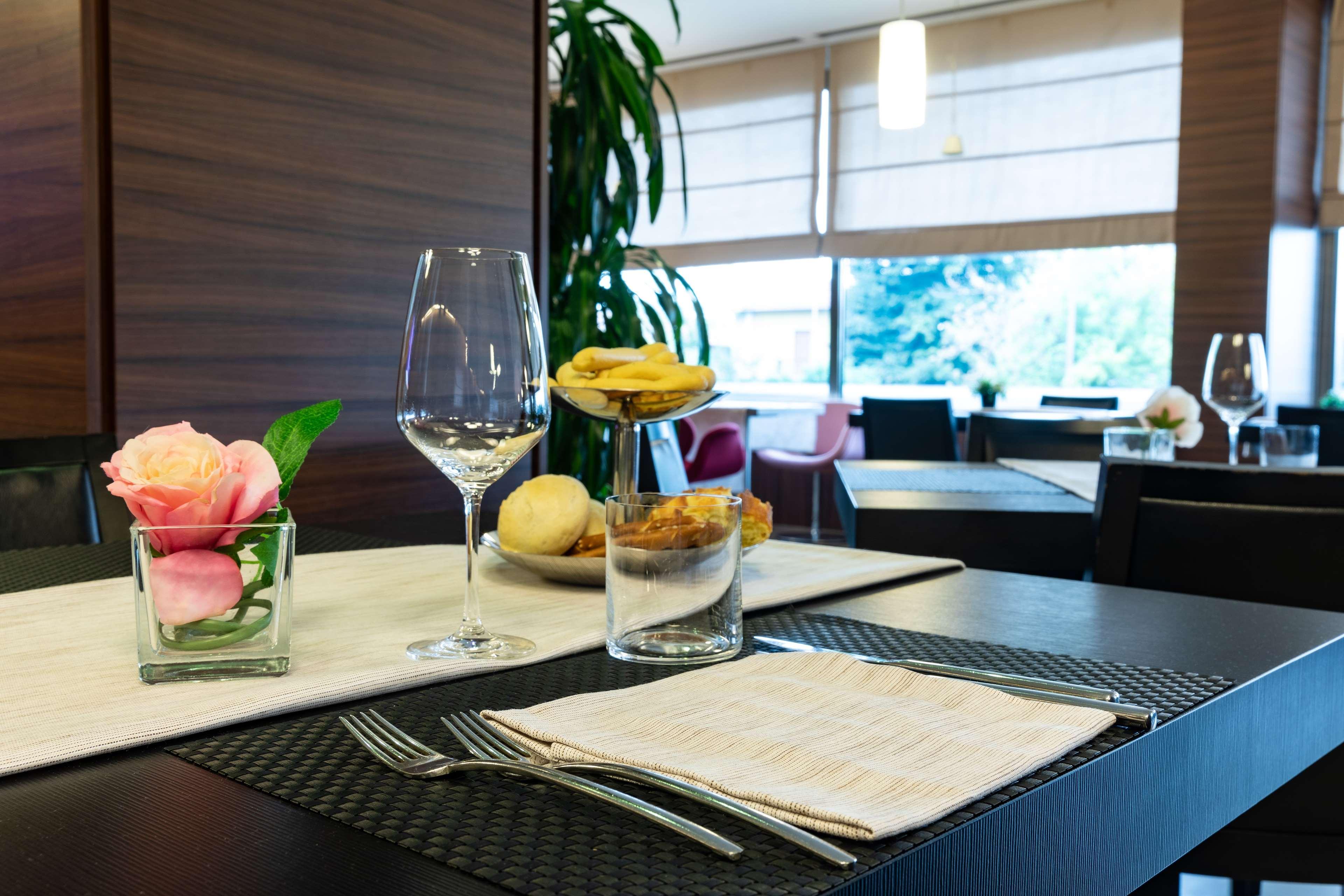Best Western Plus Hotel Monza E Brianza Palace ชินิเซลโลบาลซาโม ภายนอก รูปภาพ